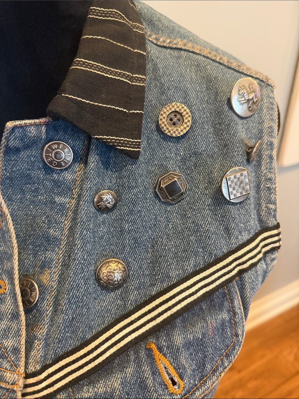 Vintage The Limited denim vest - Picture 2 of 8